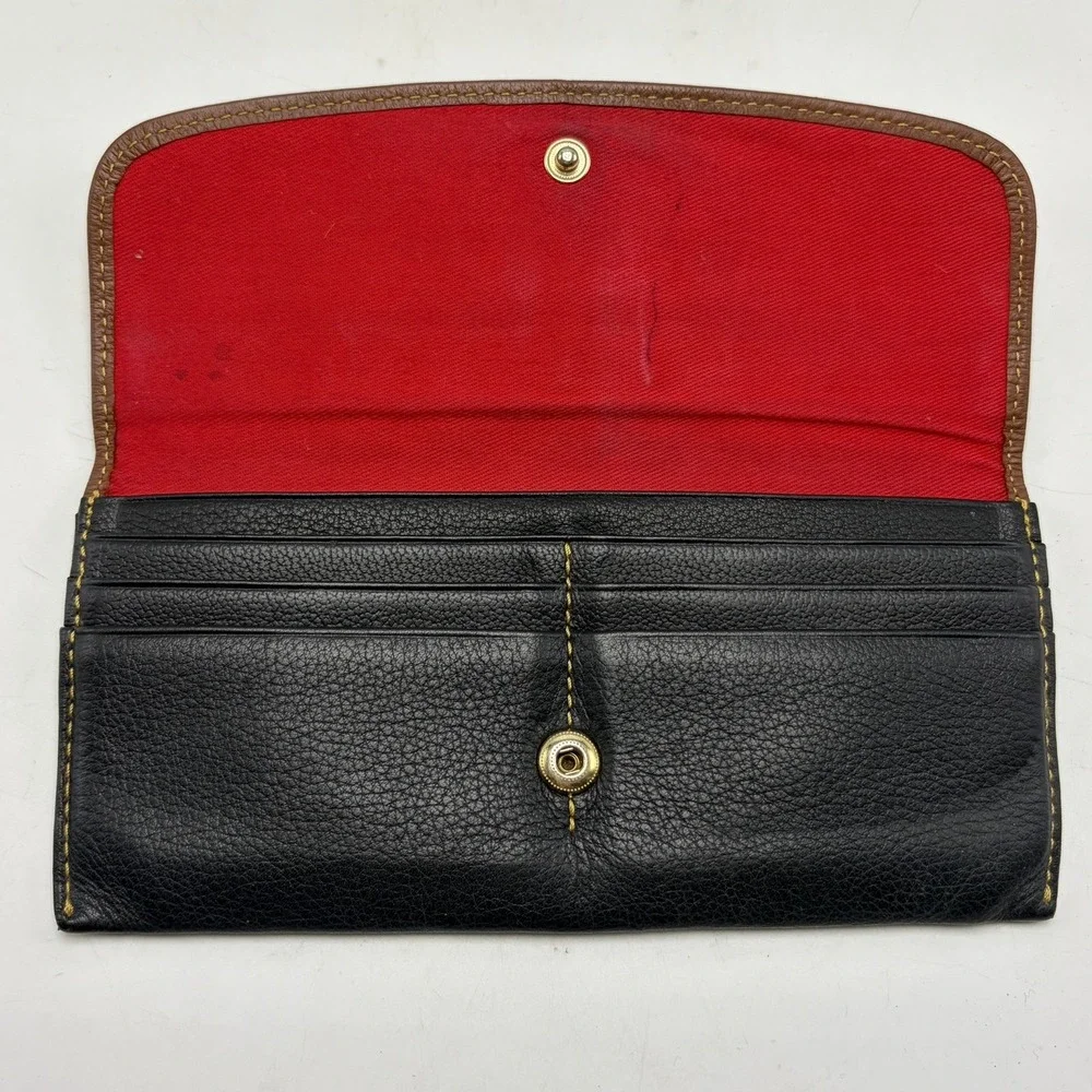 Dooney & Bourke flat credit
